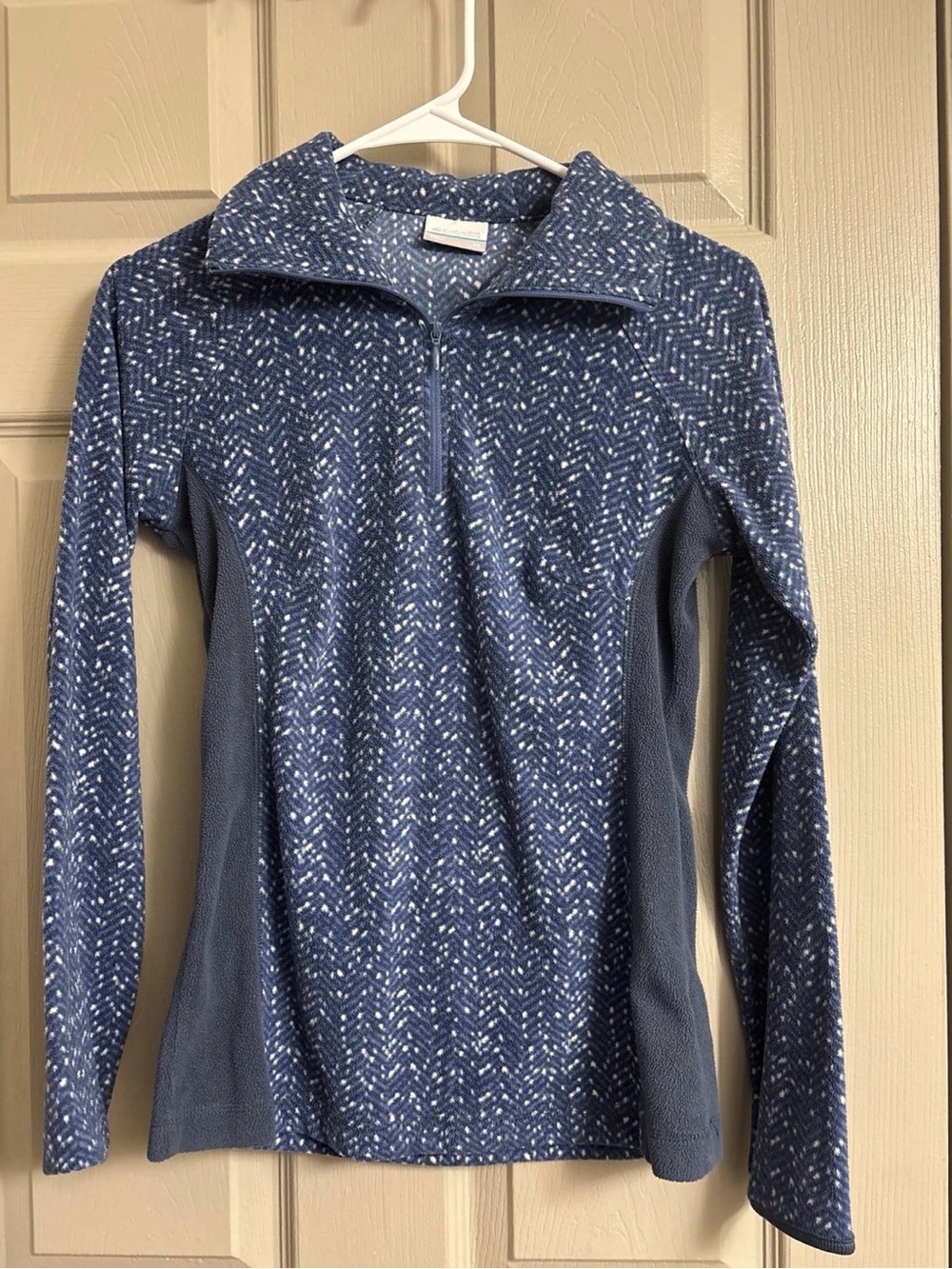 Columbia Blue & White Quarter-Zip Turtleneck Pullover